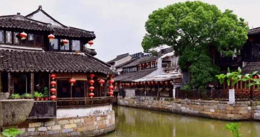 20岁藏族小伙丁真走红，你觉得他能走红的原因是什么？